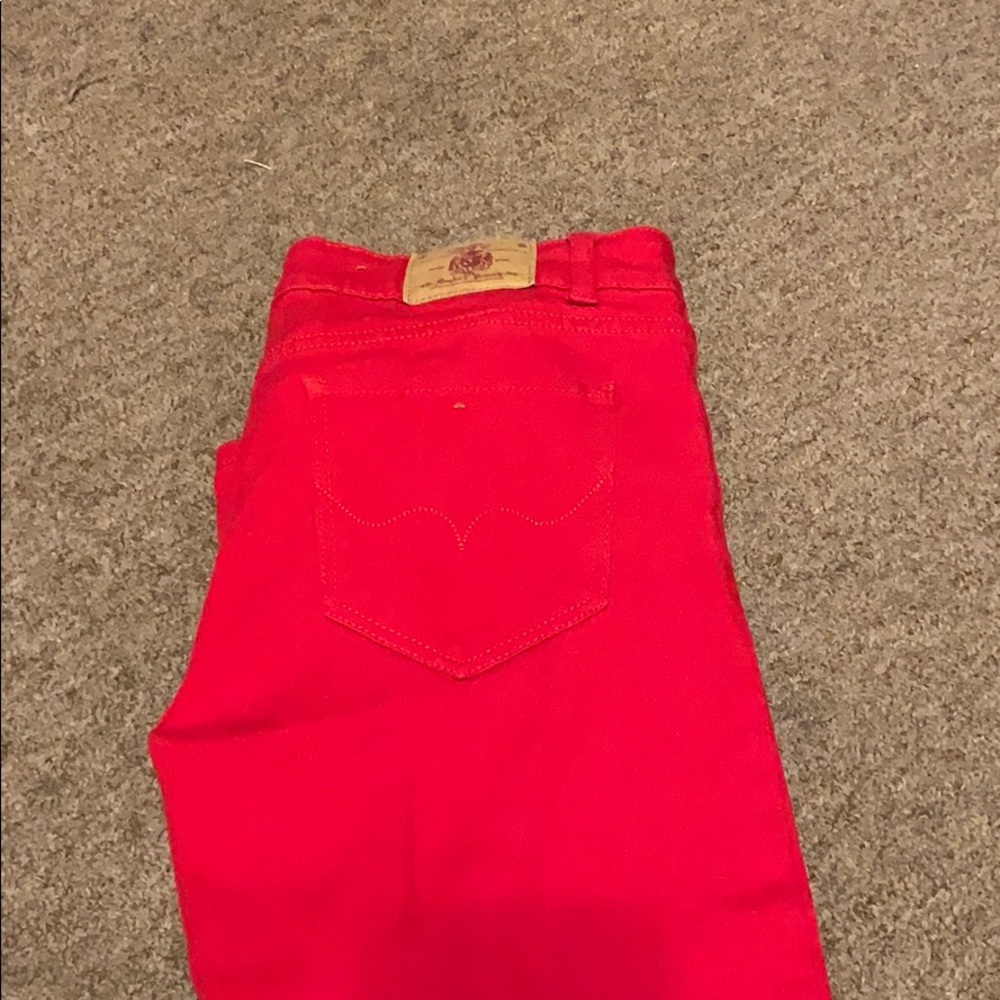 Women’s jeans